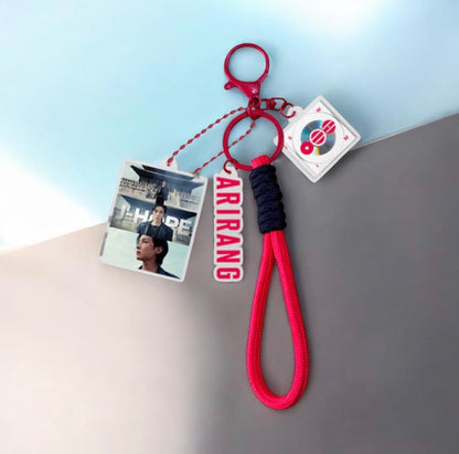 K-POP TOUR ACRYLIC KEYCHAIN