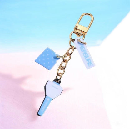 K-POP GROUPS KEYCHAIN