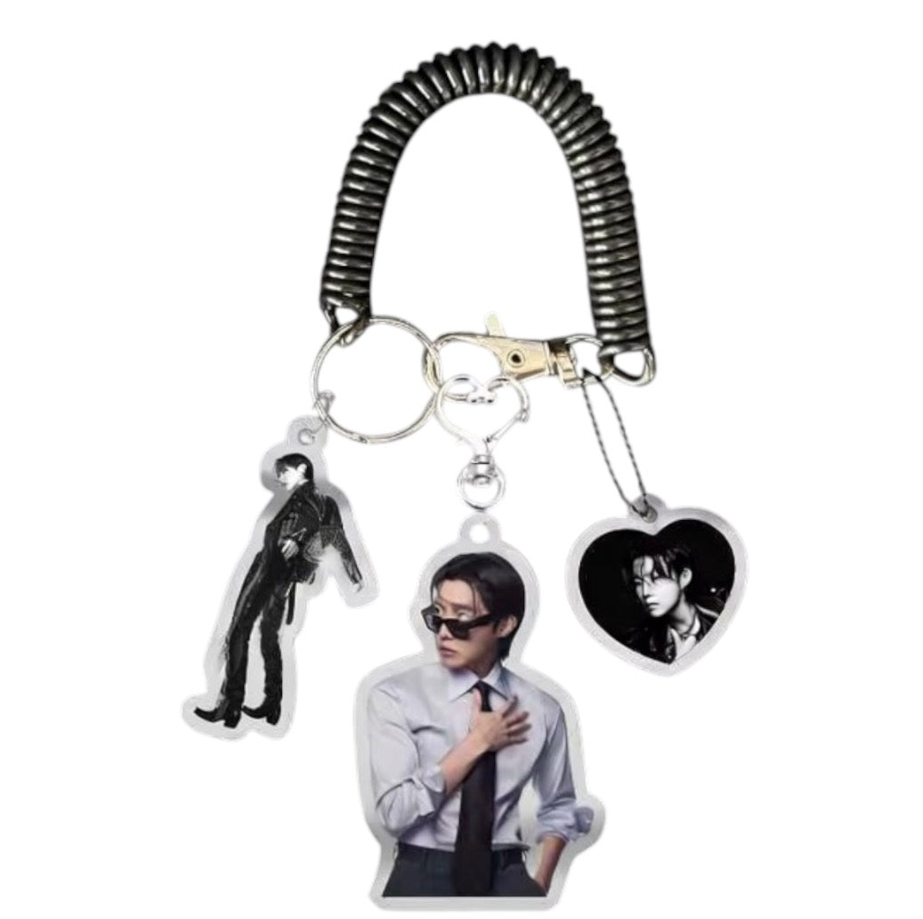 K-POP BT GROUP KEYCHAIN