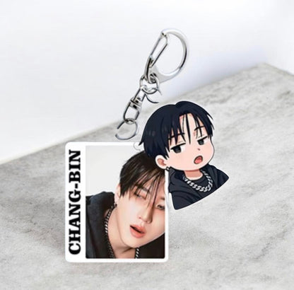 K-POP STRAY KID KEYCHAIN