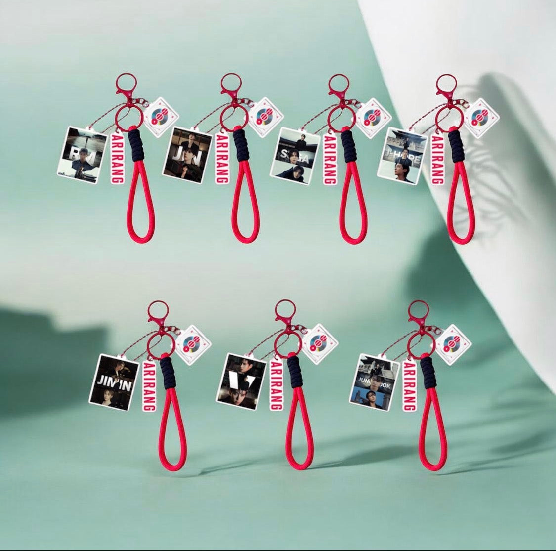 K-POP TOUR ACRYLIC KEYCHAIN