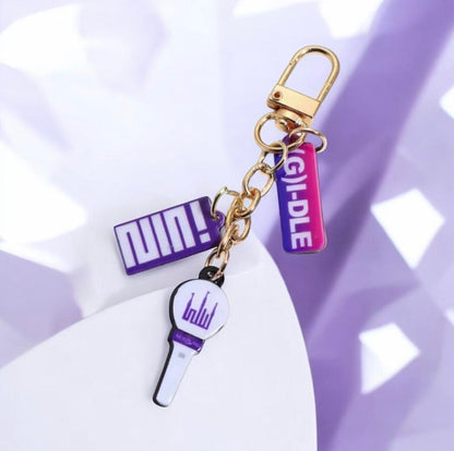 K-POP GROUPS KEYCHAIN