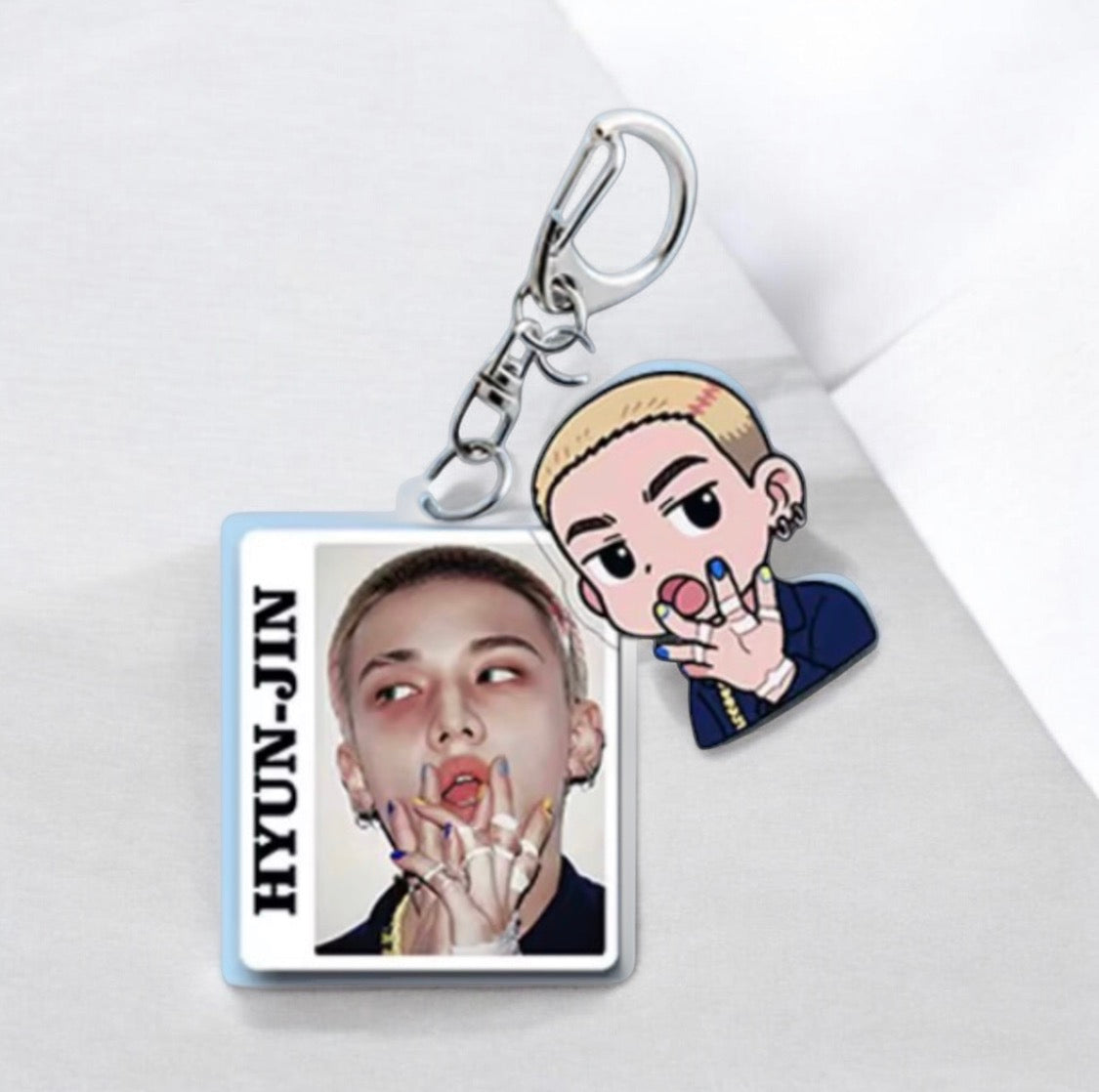K-POP STRAY KID KEYCHAIN