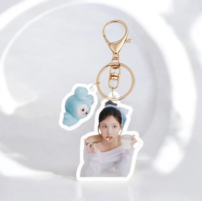 FAN CLUB STAR PERIPHERAL ACRYLIC KEYCHAIN