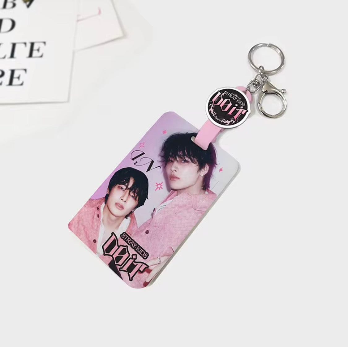 K-POP Stray Kids Acrylic Telescopic Buckle Card
Holder KEYCHAIN