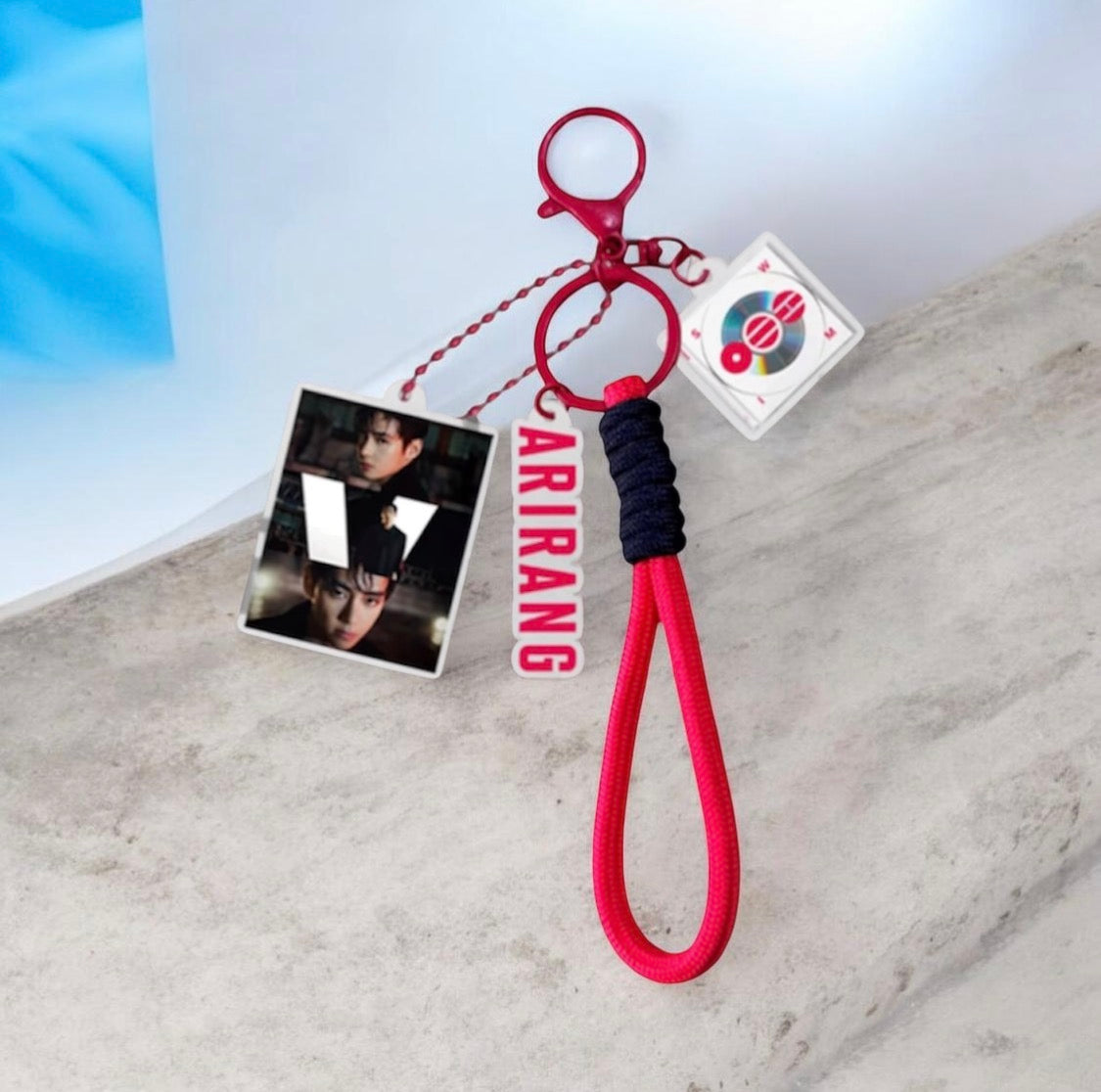 K-POP TOUR ACRYLIC KEYCHAIN