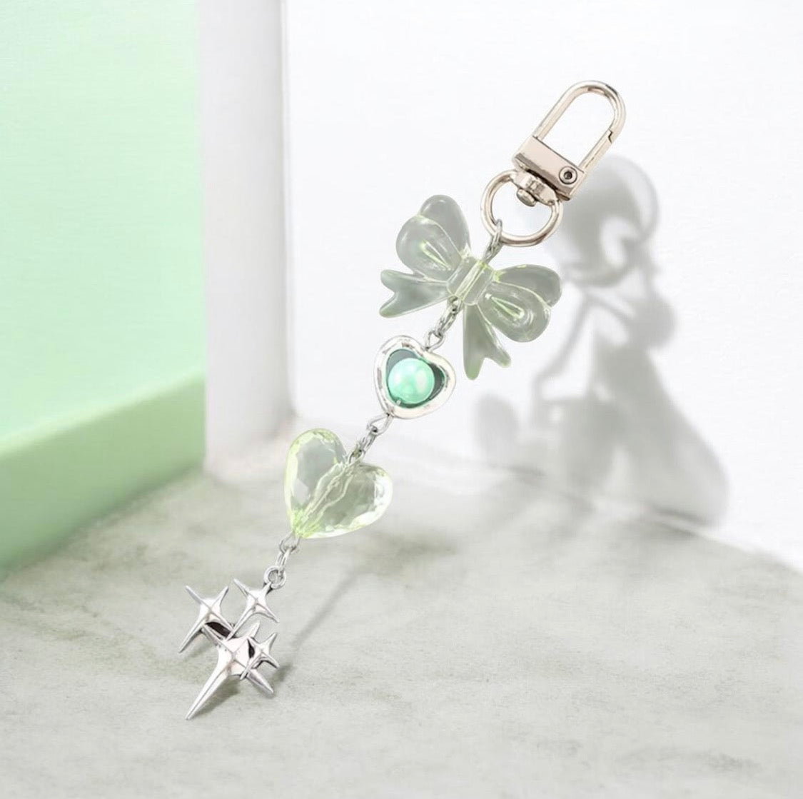HEART BOW KEYCHAIN