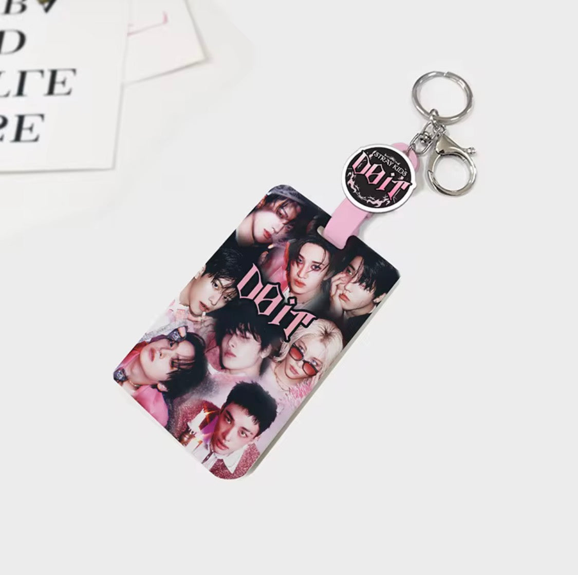 K-POP Stray Kids Acrylic Telescopic Buckle Card
Holder KEYCHAIN
