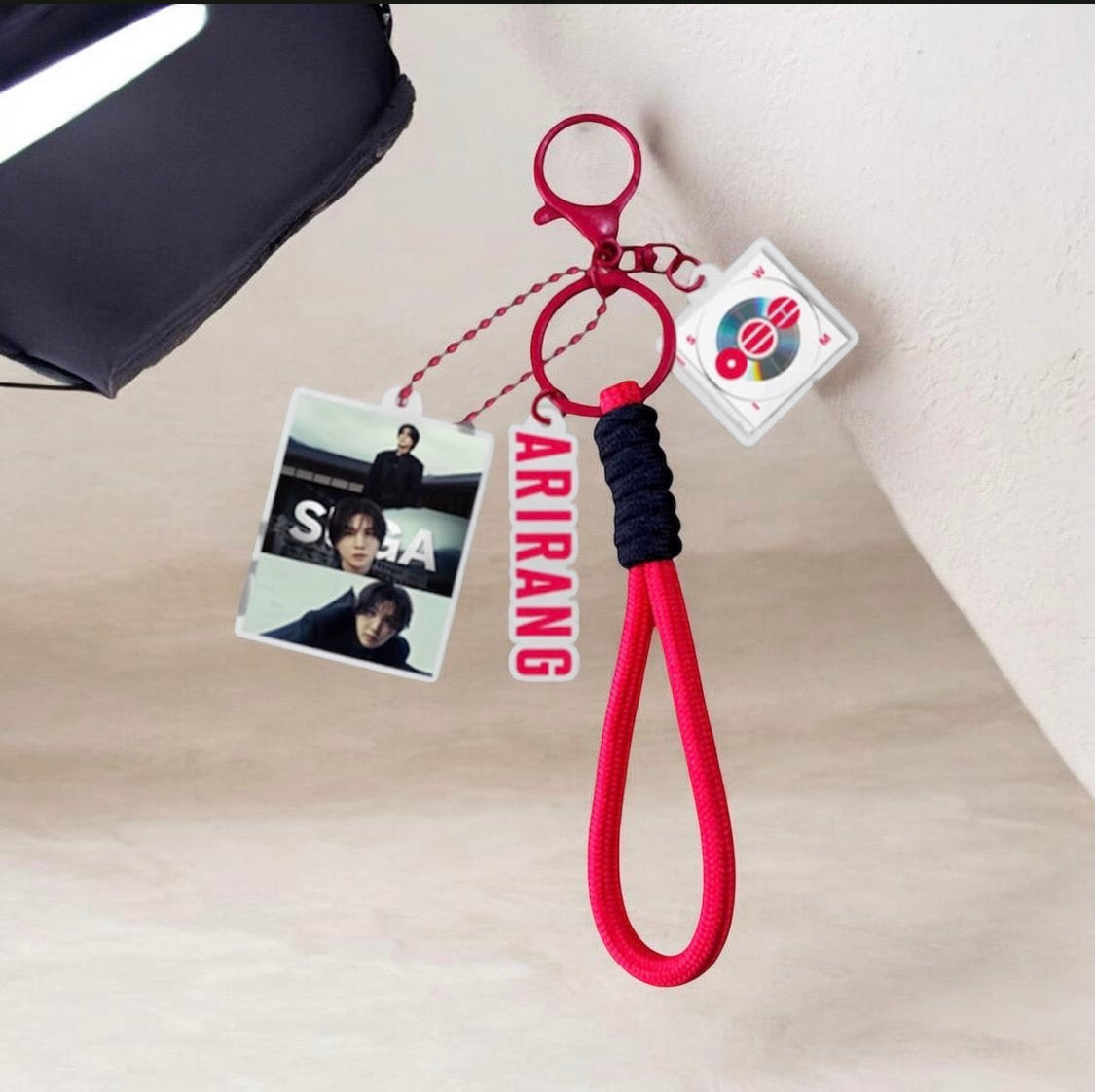 K-POP TOUR ACRYLIC KEYCHAIN