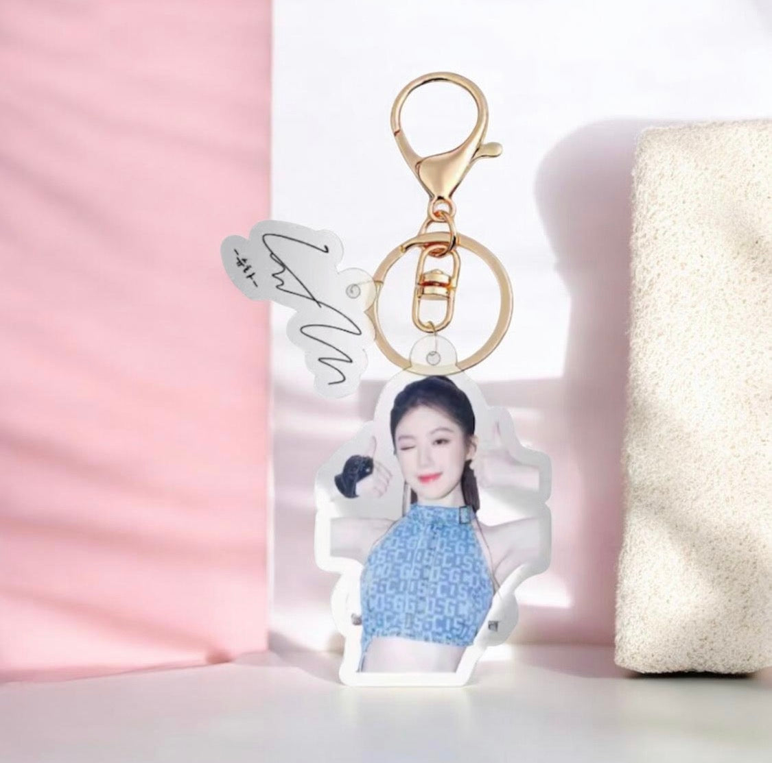 I-DLE WE ARE YUQI KEYCHAIN