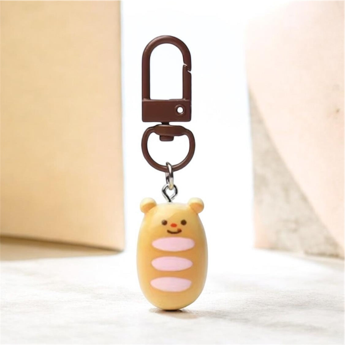 BEAR BREAD KEYCHAIN
