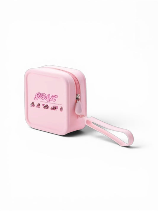 Glossy Drip And & kiss Medium Travel Bag👛